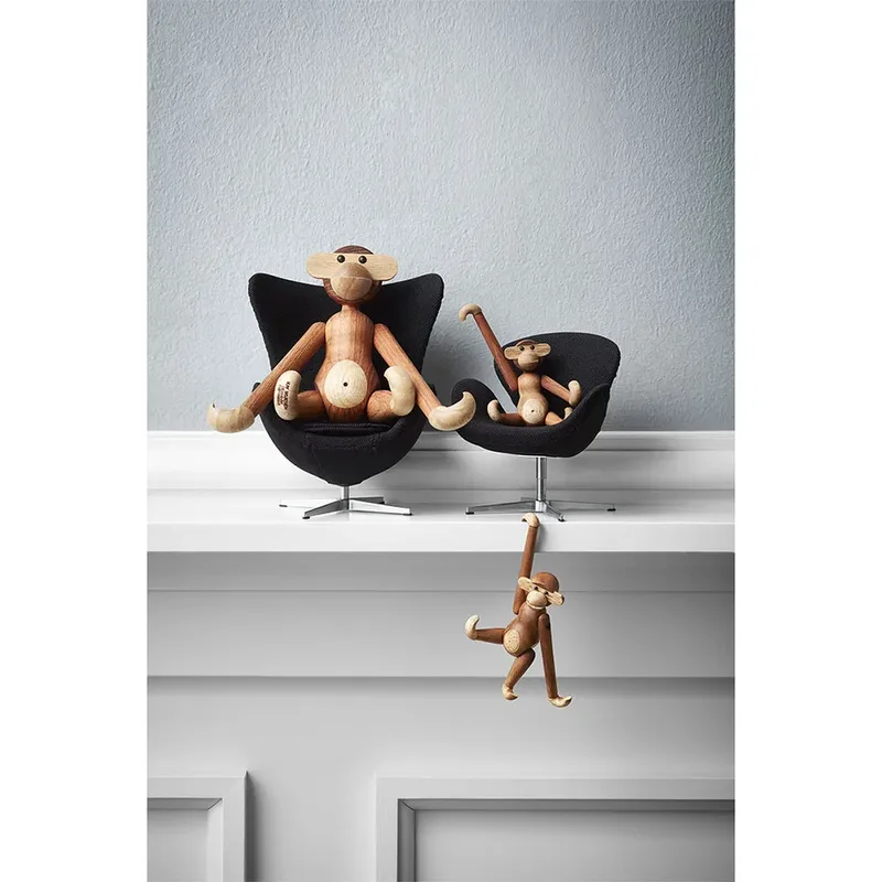 Handgemaakt decoratief object Monkey van teakhout, H 10 cm fra Kay Bojesen – produktbillede 4 af 5
