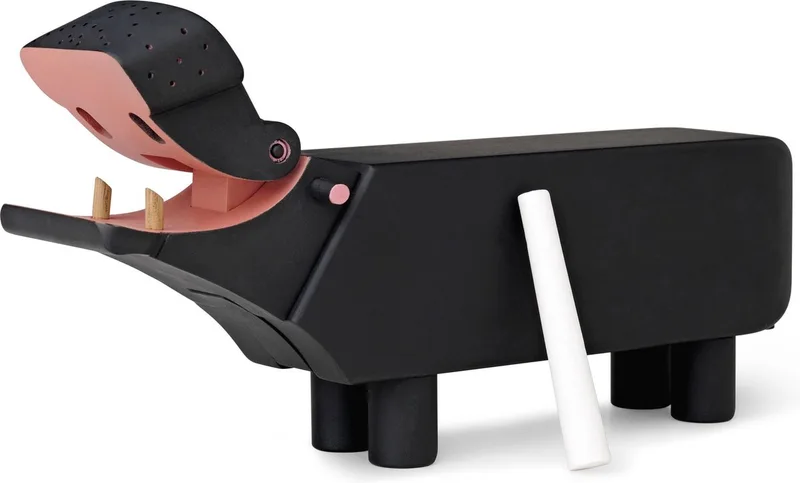 Hippo - houten nijlpaard met krijtje von Kay Bojesen in Zwart – Produktfoto
