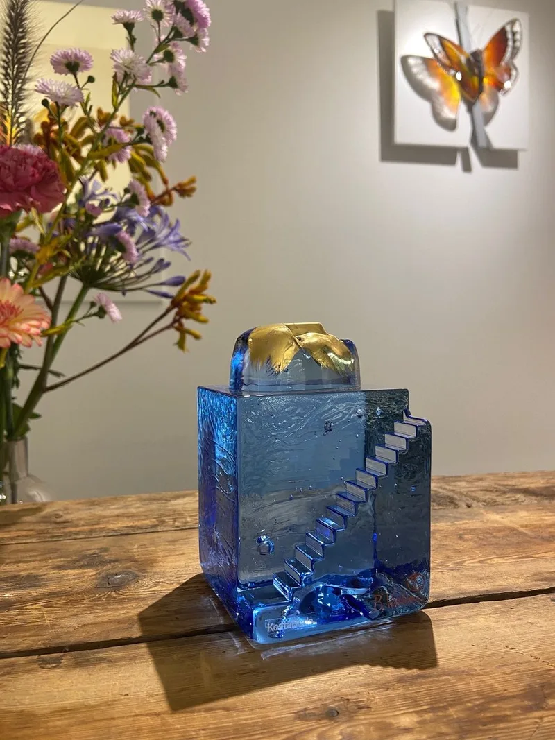 Bertil Vallien glaskunst Man by Kosta Boda in Blauw – product photo