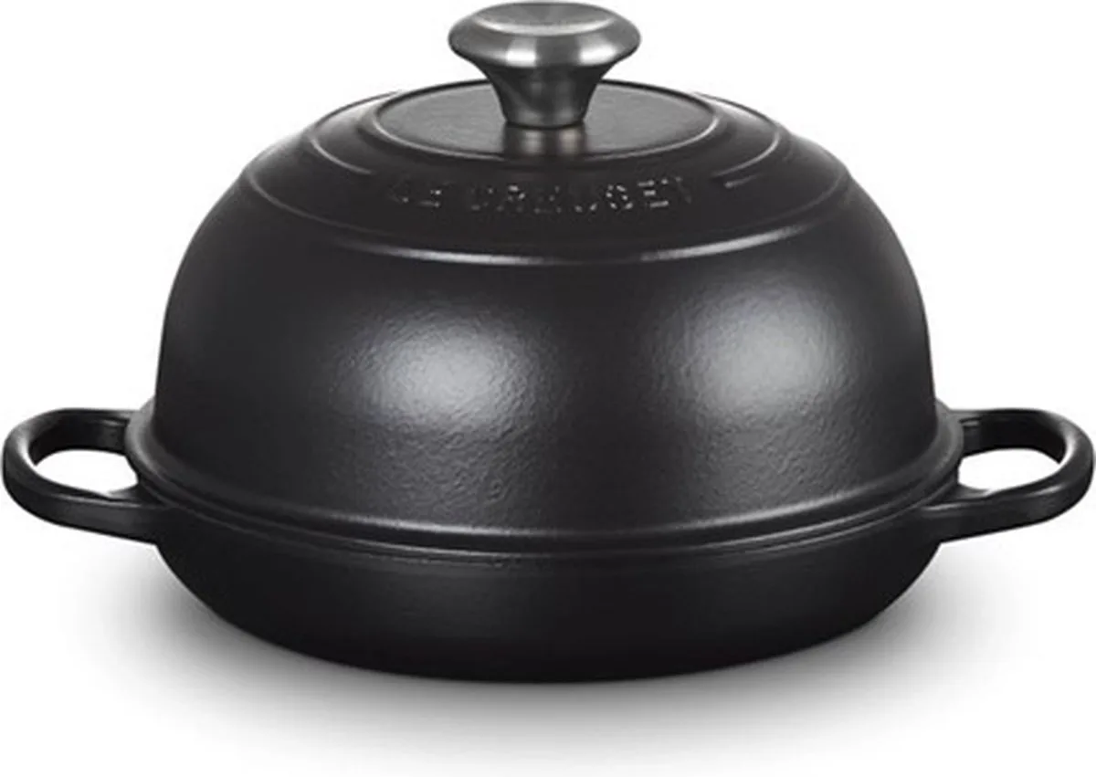 Broodpan Signature Mat - ø 24 cm / 1.6 Liter von Le Creuset in Schwarz – Produktfoto