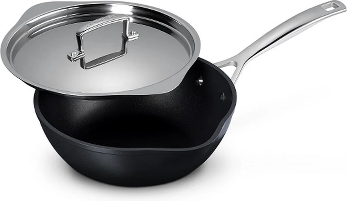 Chef's Pan 24 cm - met anti aanbaklaag en schenktuitjes de Le Creuset en Noir – photo du produit