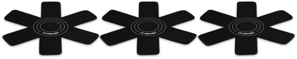Pannenbeschermers Set van 3 von Le Creuset in Schwarz – Produktfoto