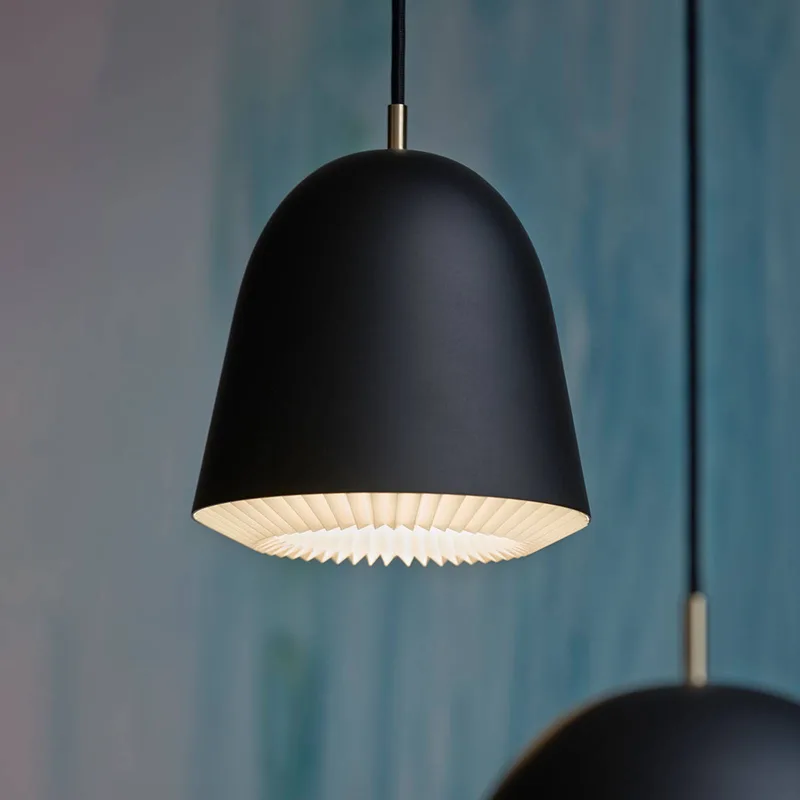 Caché - Pendelleuchte, 20 cm de Le Klint en Noir – photo du produit