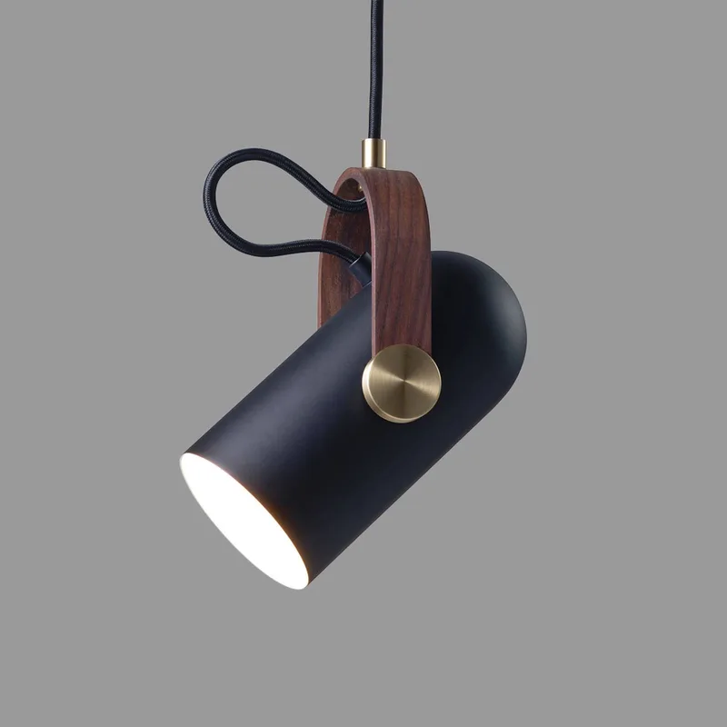 Carronade S - Pendelleuchte in Schwarz de Le Klint en Noir, Nussbaum – photo du produit