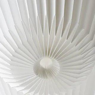 Hängeleuchte The Bouquet 3-flammig, Ø 35 cm by Le Klint in White – product photo 5 of 5