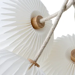 Hängeleuchte The Bouquet 3-flammig, Ø 35 cm by Le Klint in White – product photo 3 of 5