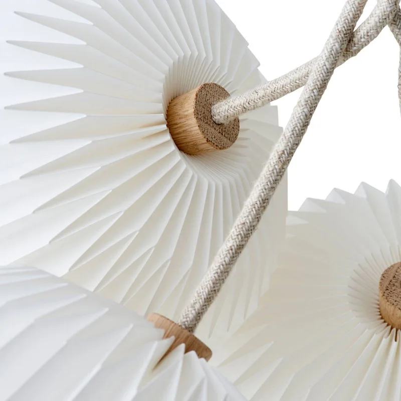 Hängeleuchte The Bouquet 3-flammig, Ø 35 cm by Le Klint in White – product photo 3 of 5