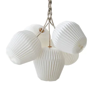 Hängeleuchte The Bouquet, Ø 100 cm, 5-flammig, E14 by Le Klint in White – product photo 2 of 5