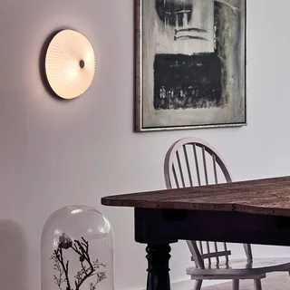 Lamella Wandleuchte goldfarben 35 cm van Le Klint in Wit – productfoto 3 van 3