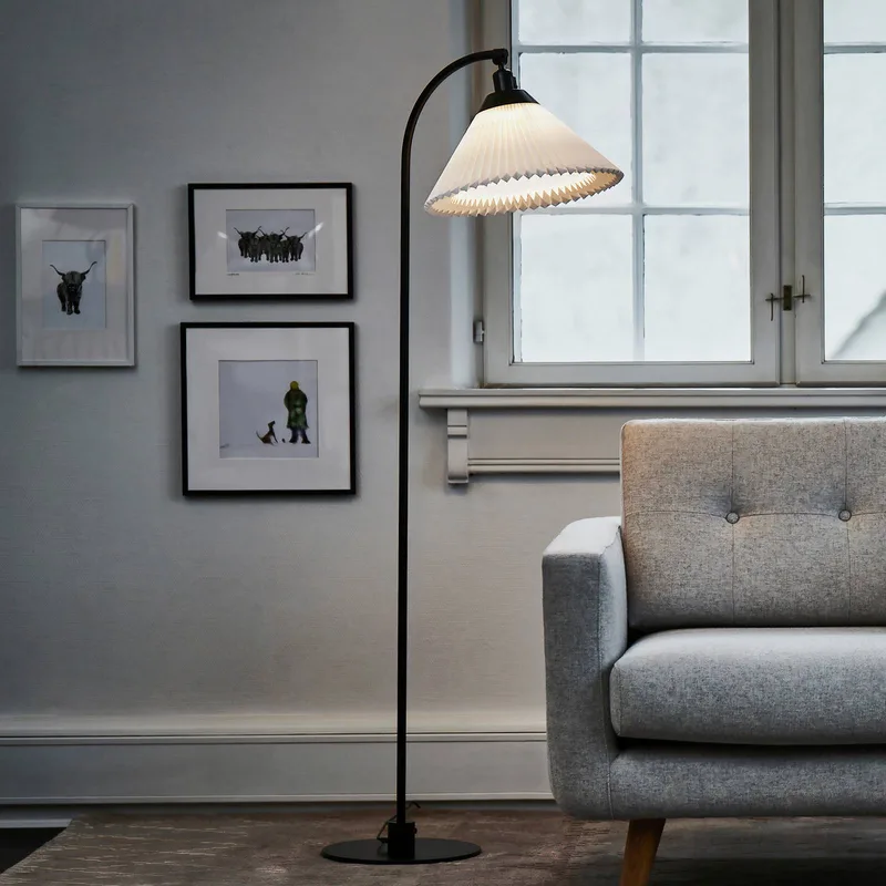 LE KLINT 368 Stehleuchte aus Metall und Kunststoff by Le Klint in Black, White – product photo