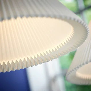 Model 1 Mega Hängeleuchte, Ø 60 cm by Le Klint in White – product photo 3 of 3