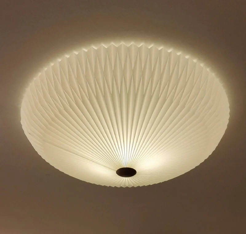 Model 23 Deckenleuchte, Ø 60 cm de Le Klint en Blanc – photo du produit