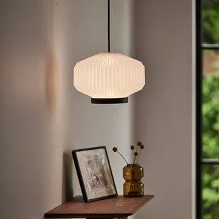 Shibui Small Hängeleuchte, Ø 28 cm by Le Klint in White, Black – product photo 2 of 5