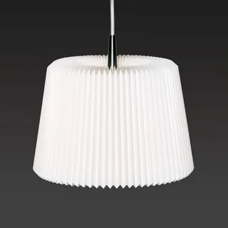 Snowdrop M - Pendelleuchte aus Papier fra Le Klint i Hvid – produktbillede 1 af 2