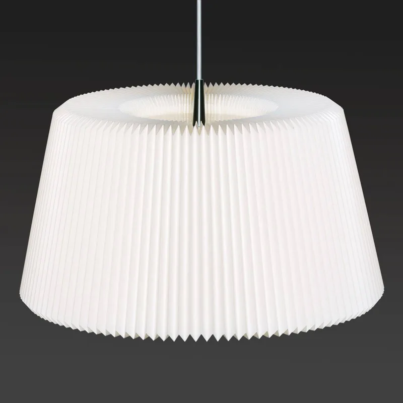 Snowdrop XL - Pendellampe aus Kunststoff by Le Klint in White – product photo