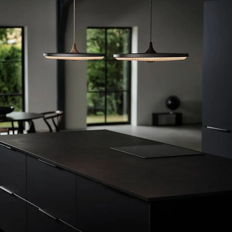 Soleil Hängelampe, hellgrau, Ø 35 cm, Papier van Le Klint in Lichtgrijs, Wit, Holzhell – productfoto 5 van 5