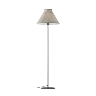 Stehleuchte LK 334, Kunststoff, weiß, Höhe 155 cm van Le Klint in Wit, Zwart – productfoto 2 van 2