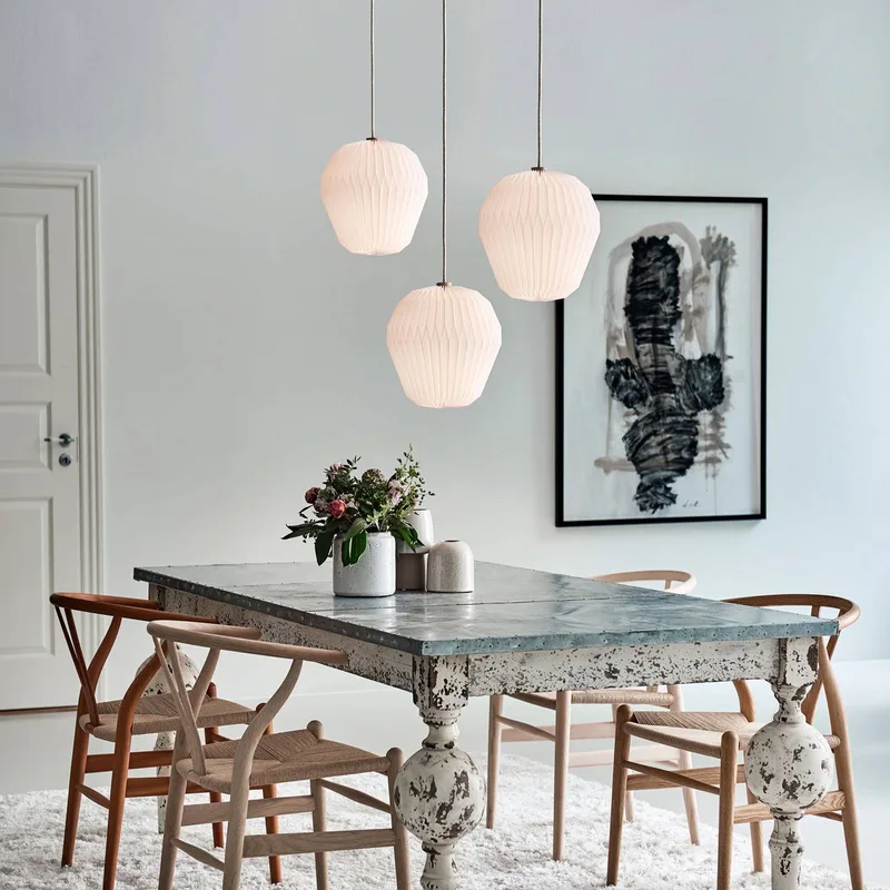 The Bouquet Hängeleuchte 1-flammig Ø30cm by Le Klint in White – product photo