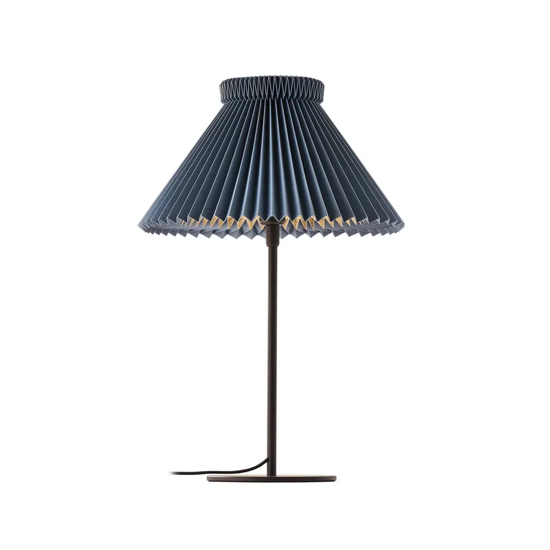Tischleuchte LK 334, blau, Papier, Höhe 50 cm von Le Klint in Blau, Schwarz – Produktfoto 2 von 3