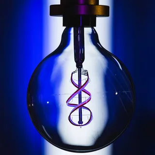 WiFi filament Globe RGBW E27 4,5W by LEDVANCE SMART+ in Transparent – product photo 4 of 5