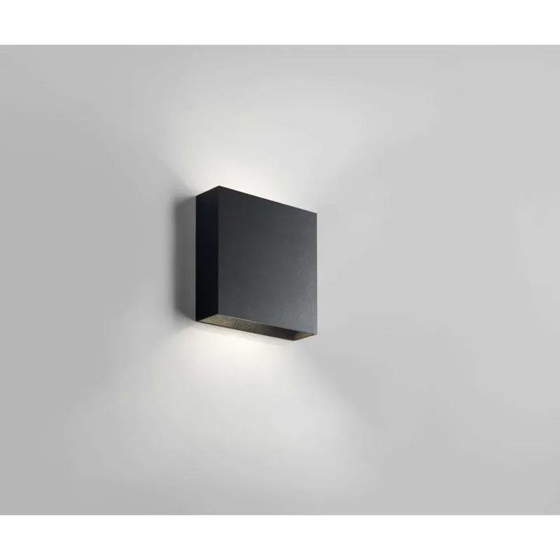 Compact W1 Wandlamp Up/Down 2700/3000K Black von LIGHT-POINT – Produktfoto