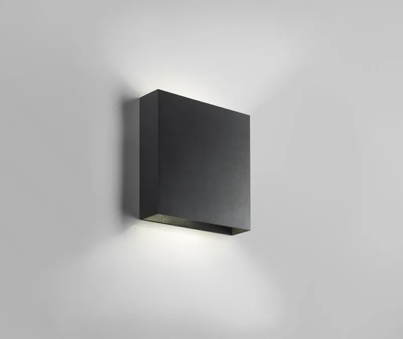 Compact W3 LED wandlamp, zwart, Up/Down från LIGHT-POINT – produktbild