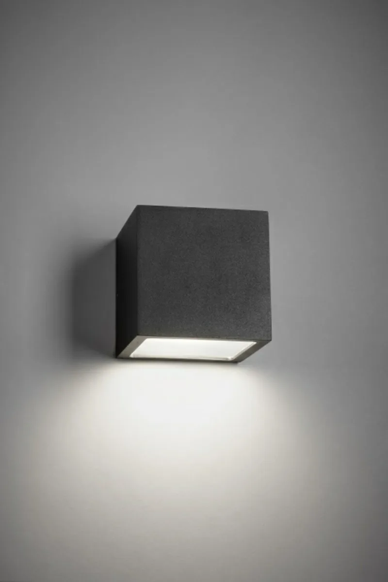 Cube LED Buiten Wandlamp 3000K Down Zwart by LIGHT-POINT – product photo