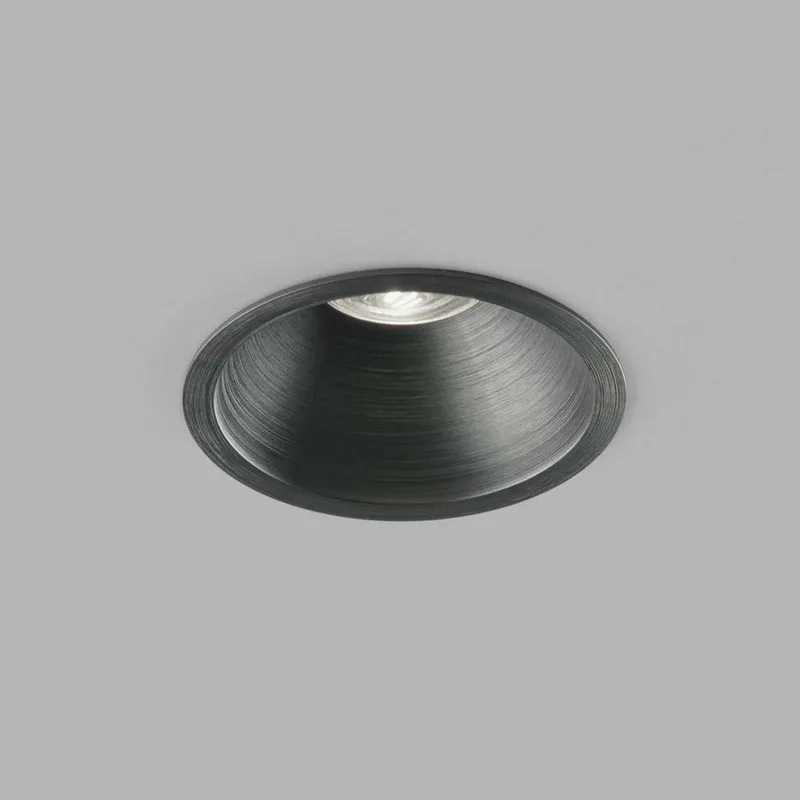 Curve II inbouwspot, zwart, Ø 9 cm, IP54 fra LIGHT-POINT – produktbillede