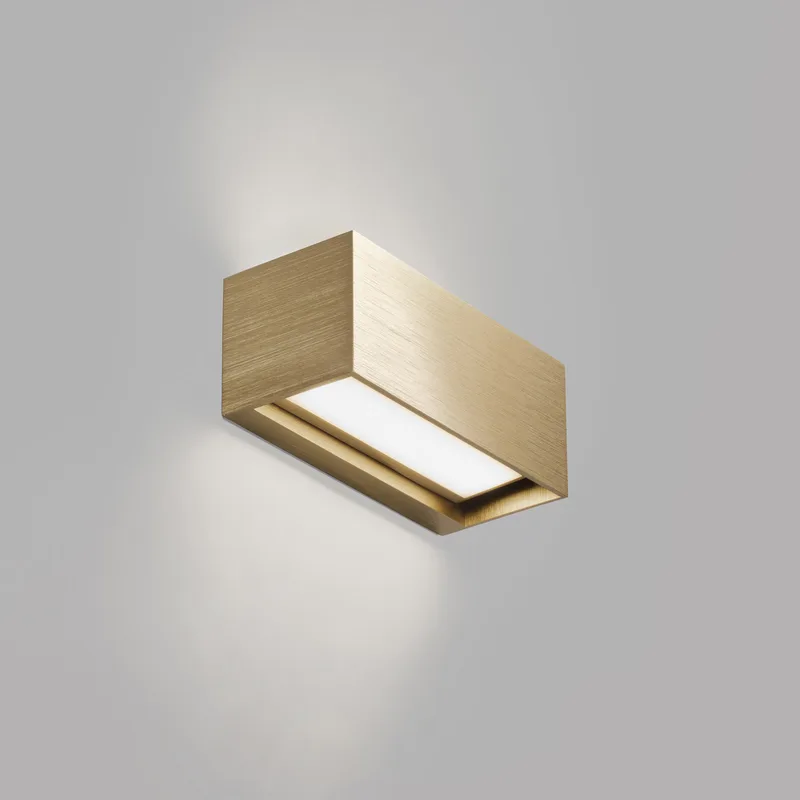 Linea W1 LED wandlamp messing 15 cm, CCT, IP54 by LIGHT-POINT – product photo