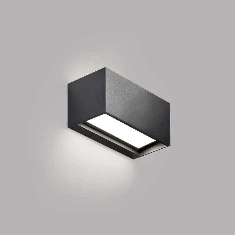 Linea W1 LED wandlamp zwart 15 cm, CCT, IP54 von LIGHT-POINT – Produktfoto