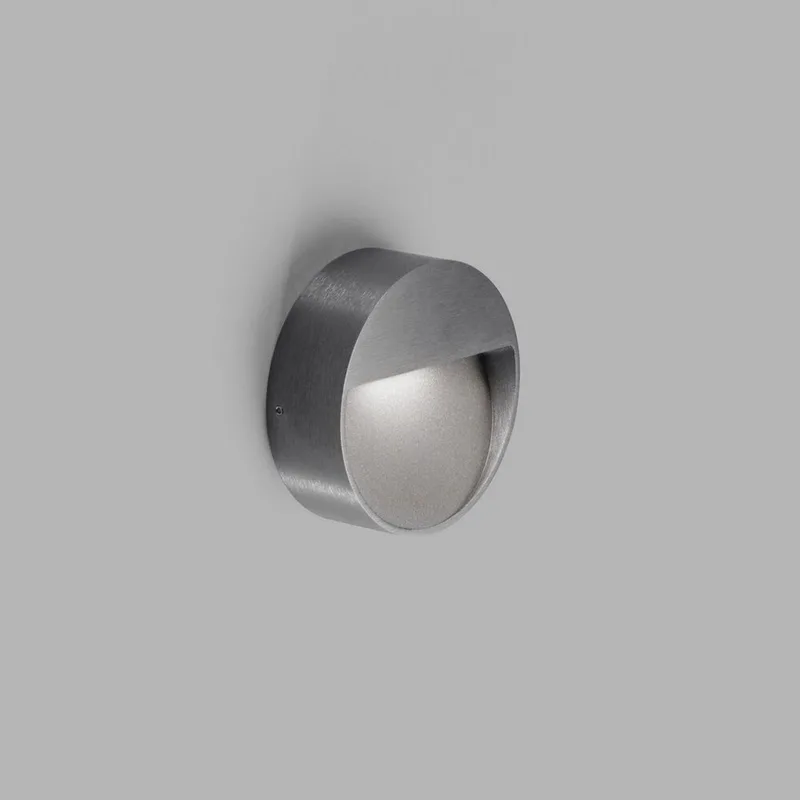 Serious 1 wandlamp IP54 2700K Titanium by LIGHT-POINT – product photo
