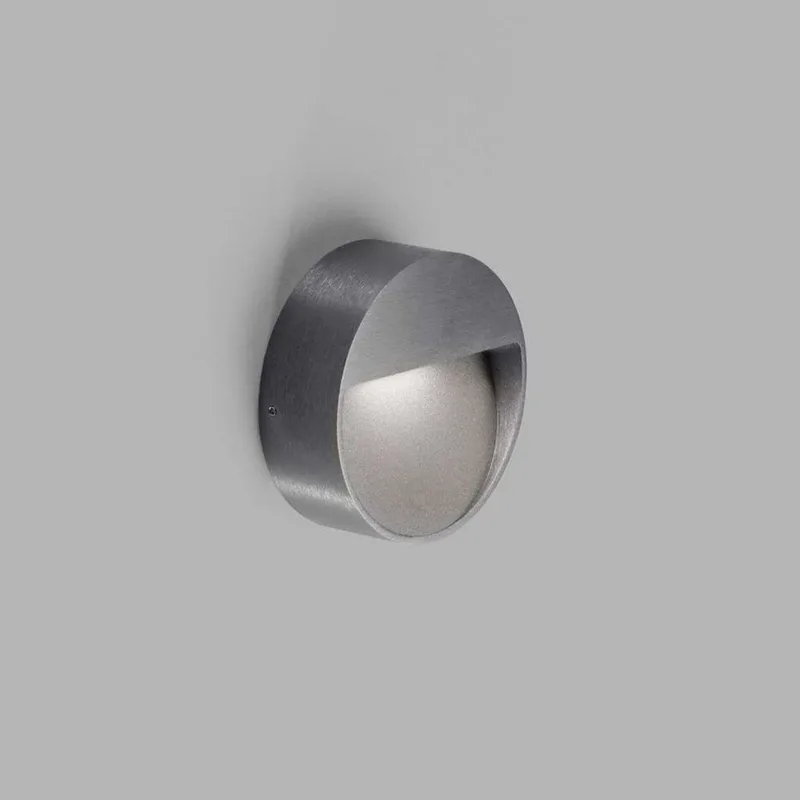 Serious 3 Wandlamp IP54 2700K Titanium fra LIGHT-POINT – produktbillede