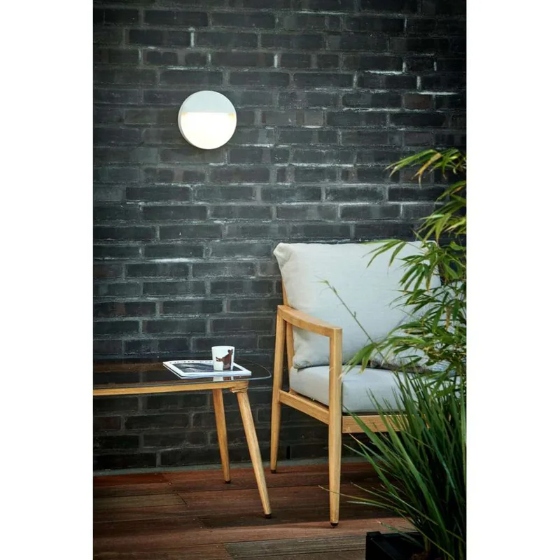 Serious 3 Wandleuchte IP54 2700K Schwarz von LIGHT-POINT – Produktfoto