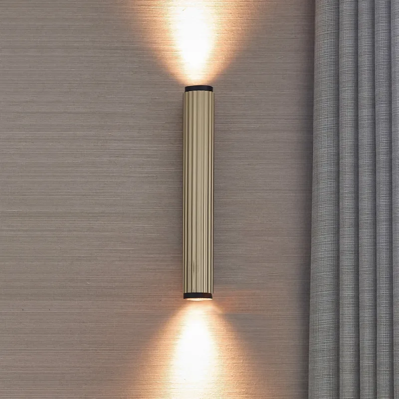 Velvet W1 Switch Tune LED wandlamp, messing de LIGHT-POINT – photo du produit