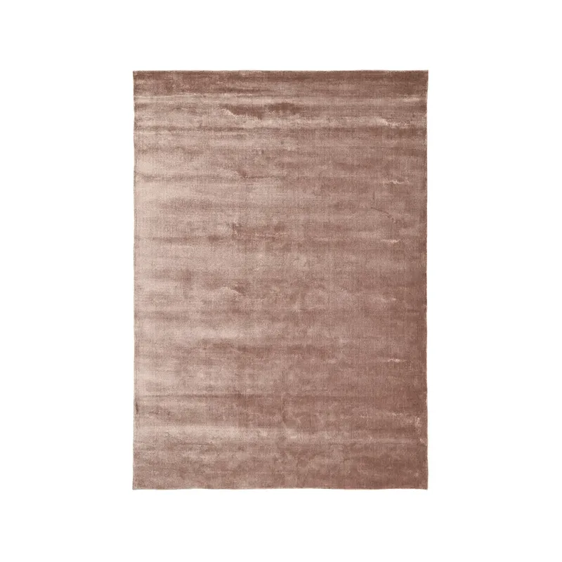 Lucens Teppich Rose, 140 x 200cm fra Linie Design – produktbillede