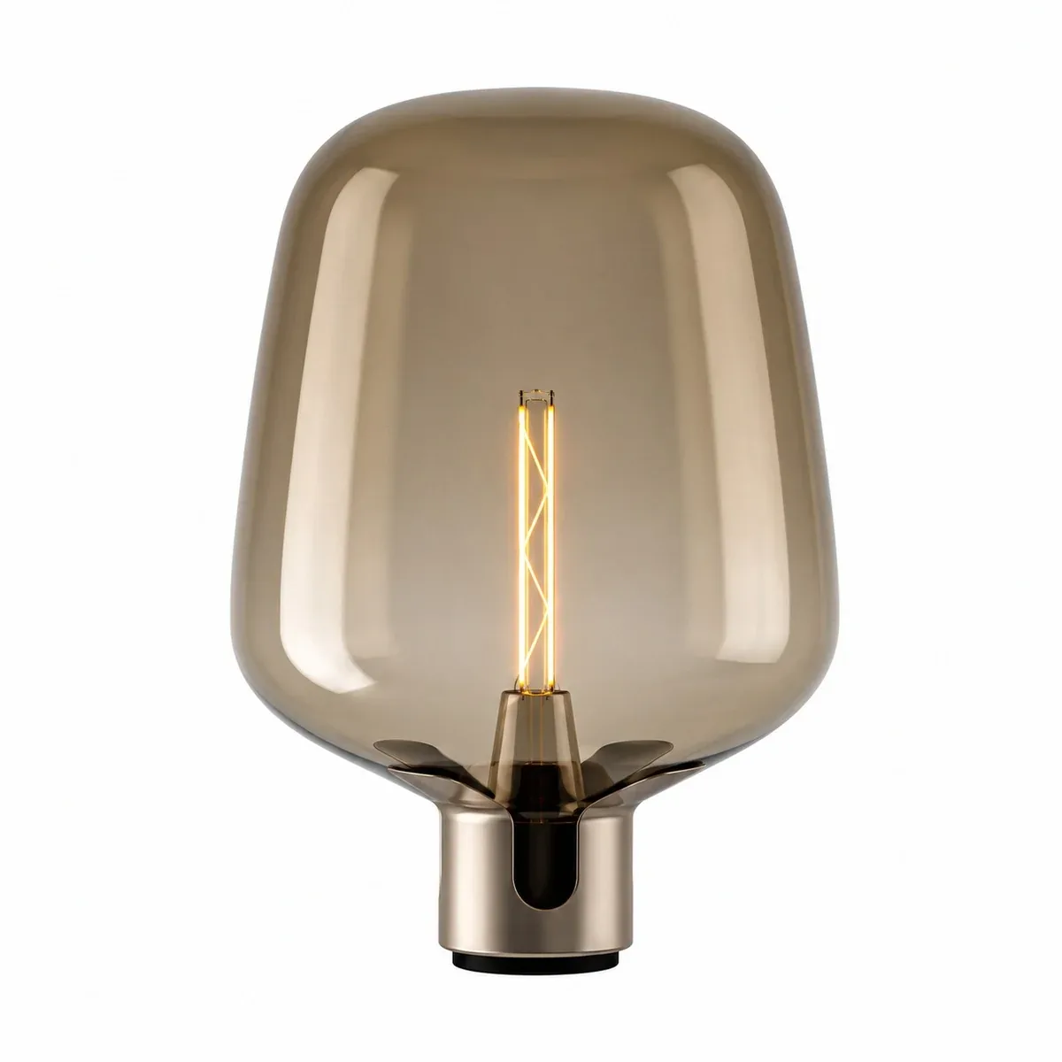 Flar groot Vloerlamp van Lodes – productfoto