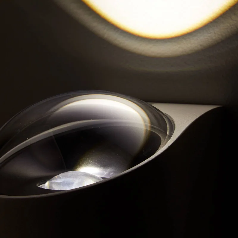 LED buiten wandlamp Saga, omhoog/omlaag van LOOM DESIGN in Corten – productfoto