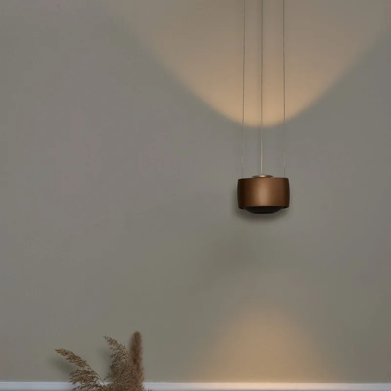 LED hanglamp Air, 13 cm, aluminium fra LOOM DESIGN i Karamelbruin – produktbillede