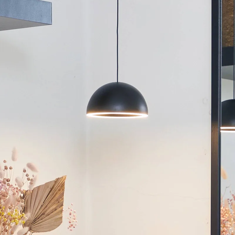 LED hanglamp Curve, aluminium, Ø 14 cm de LOOM DESIGN en Noir – photo du produit