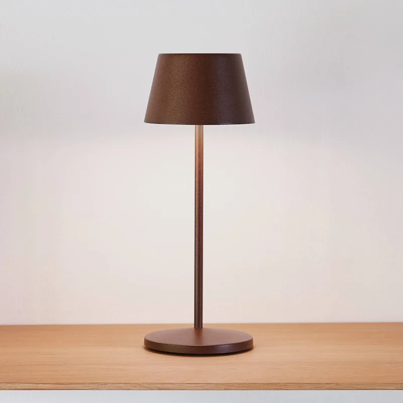 LED tafellamp op accu Modi Micro, IP65 by LOOM DESIGN in Corten – product photo 2 of 4