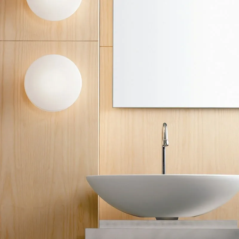 AJ Eklipta LED plafondlamp, Ø 22 cm, wit - Louis Poulsen - Woonkamer - Glas by Louis Poulsen – product photo