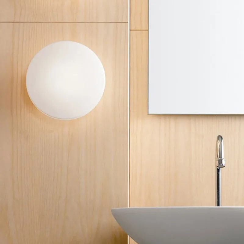 AJ Eklipta wandlamp, 35 cm - Louis Poulsen - Woonkamer - Designer - Glas - Rond by Louis Poulsen – product photo