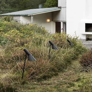 AJ Garden Short Tuinlamp 2700K Anchor Black fra Louis Poulsen – produktbillede 4 af 5