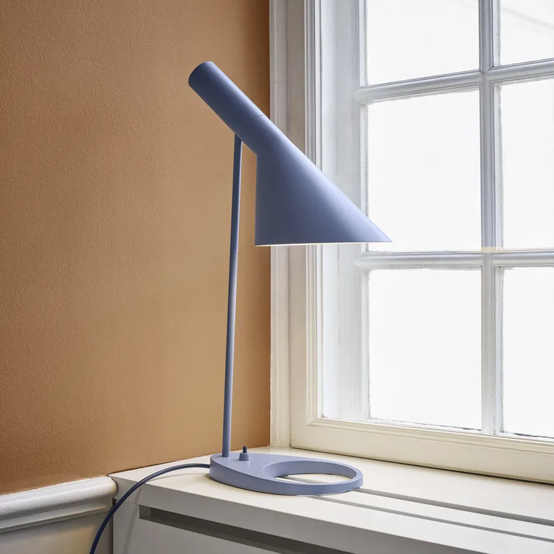 AJ Tafellamp Dusty Blue - Louis Poulsen - Woonkamer - Designer - Metaal - 1 lamp by Louis Poulsen – product photo