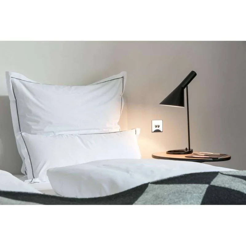 AJ Tafellamp Zwart by Louis Poulsen – product photo 4 of 5
