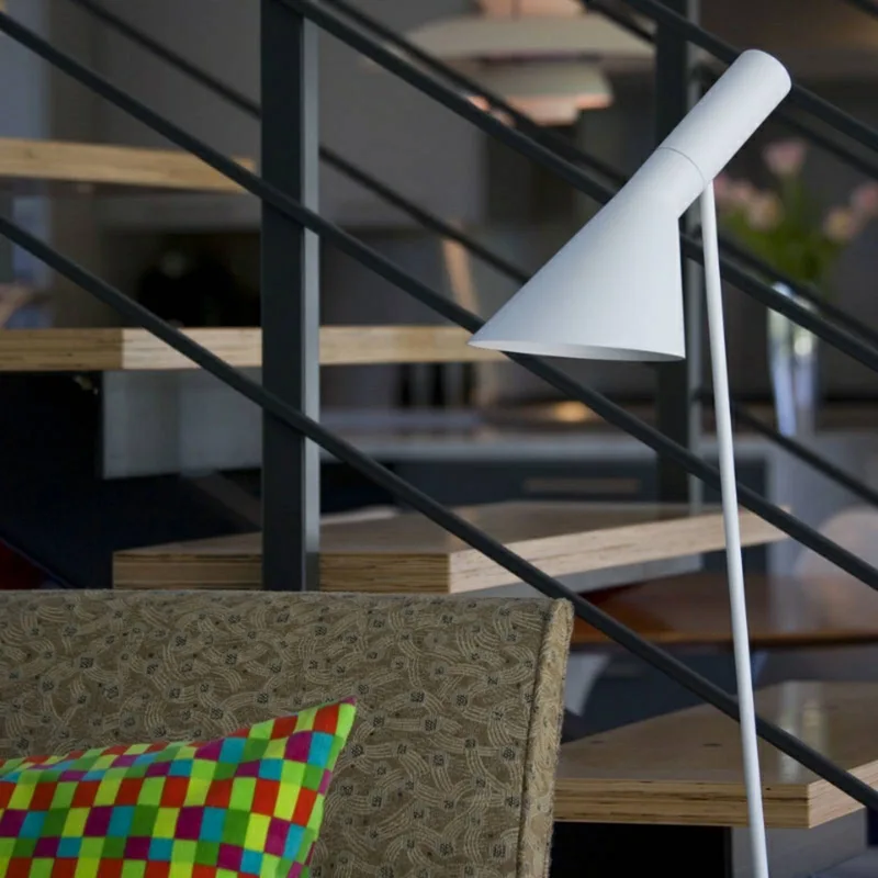 AJ vloerlamp wit by Louis Poulsen – product photo 4 of 5