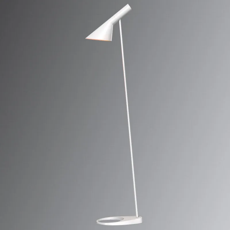 AJ vloerlamp wit - Louis Poulsen - Woonkamer - Designer - Metaal - 1 lamp van Louis Poulsen – productfoto