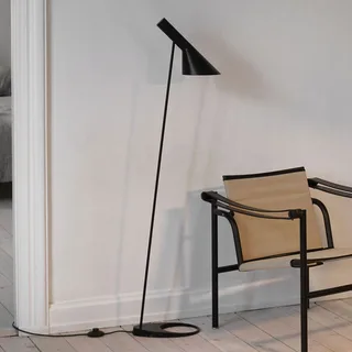 AJ vloerlamp zwart by Louis Poulsen – product photo 1 of 5