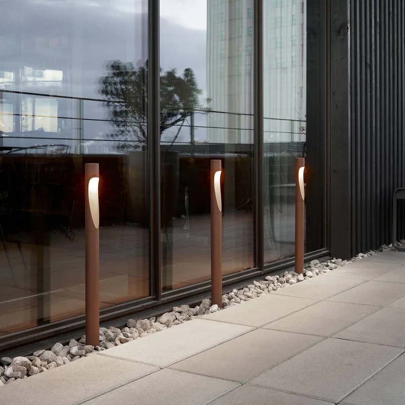 Flindt Garden Tuinlamp Long LED 2700K mit Base Corten by Louis Poulsen – product photo 2 of 5