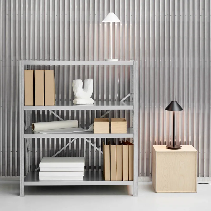 Keglen 175 Taffellamp Base 3000K Black van Louis Poulsen – productfoto 3 van 3